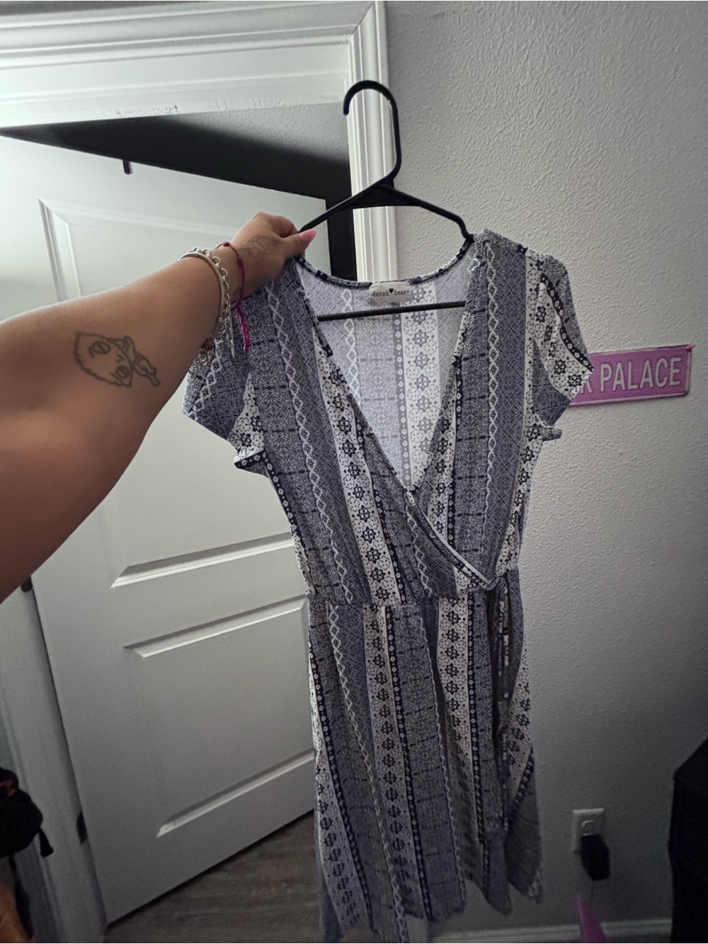 Women's Gray Patterned Wrap Dress